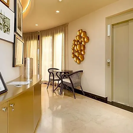 Maison Marineta 3* دينايا